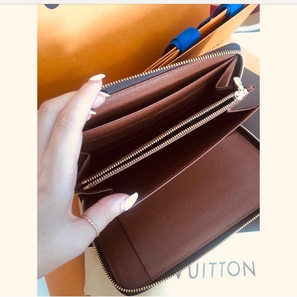 ‼️SOLD‼️LOUIS VUITTON MONOGRAM ORGANIZER - Picture 4 of 8